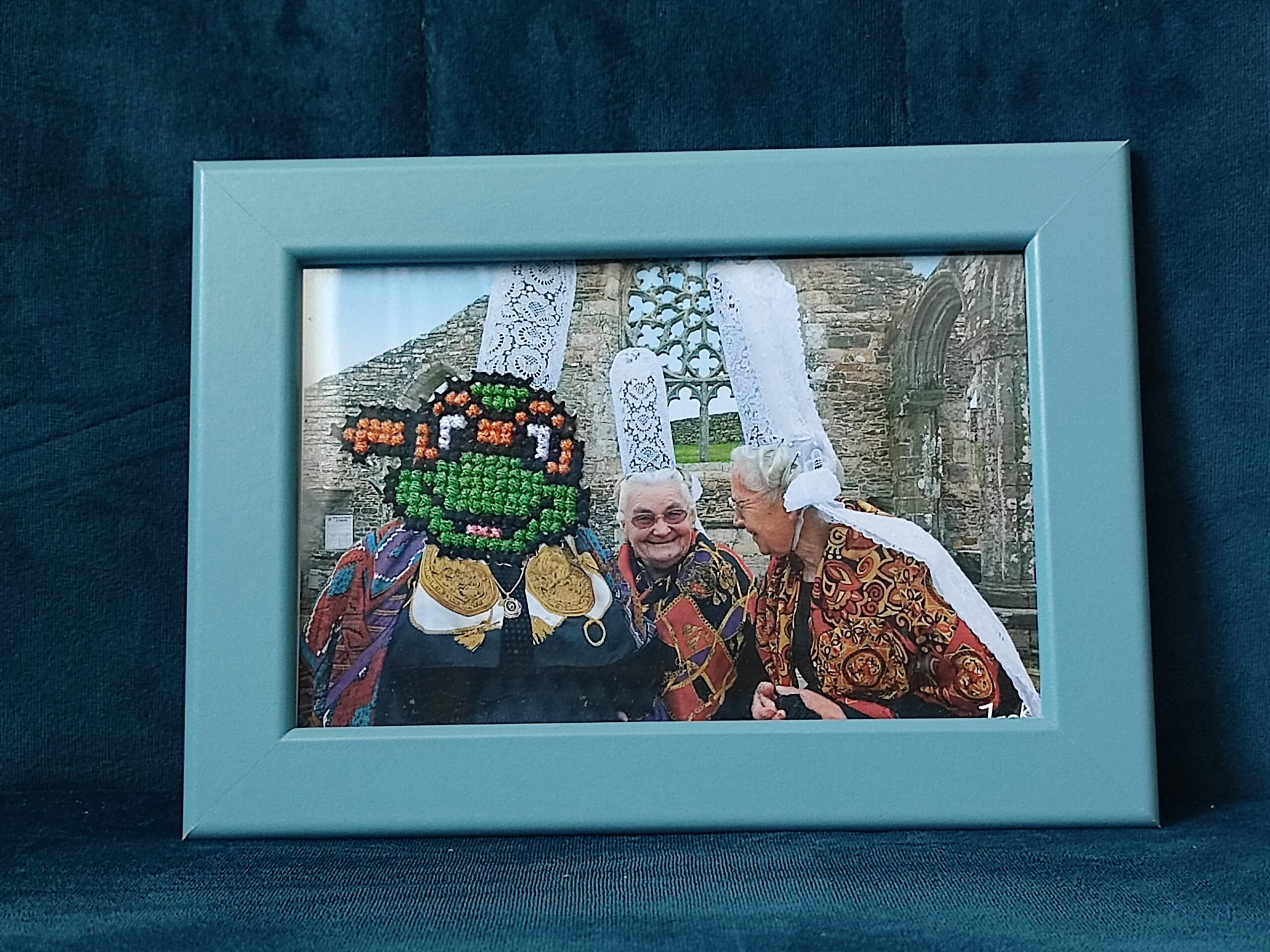 Broderie avec cadre "Michaelangelec"