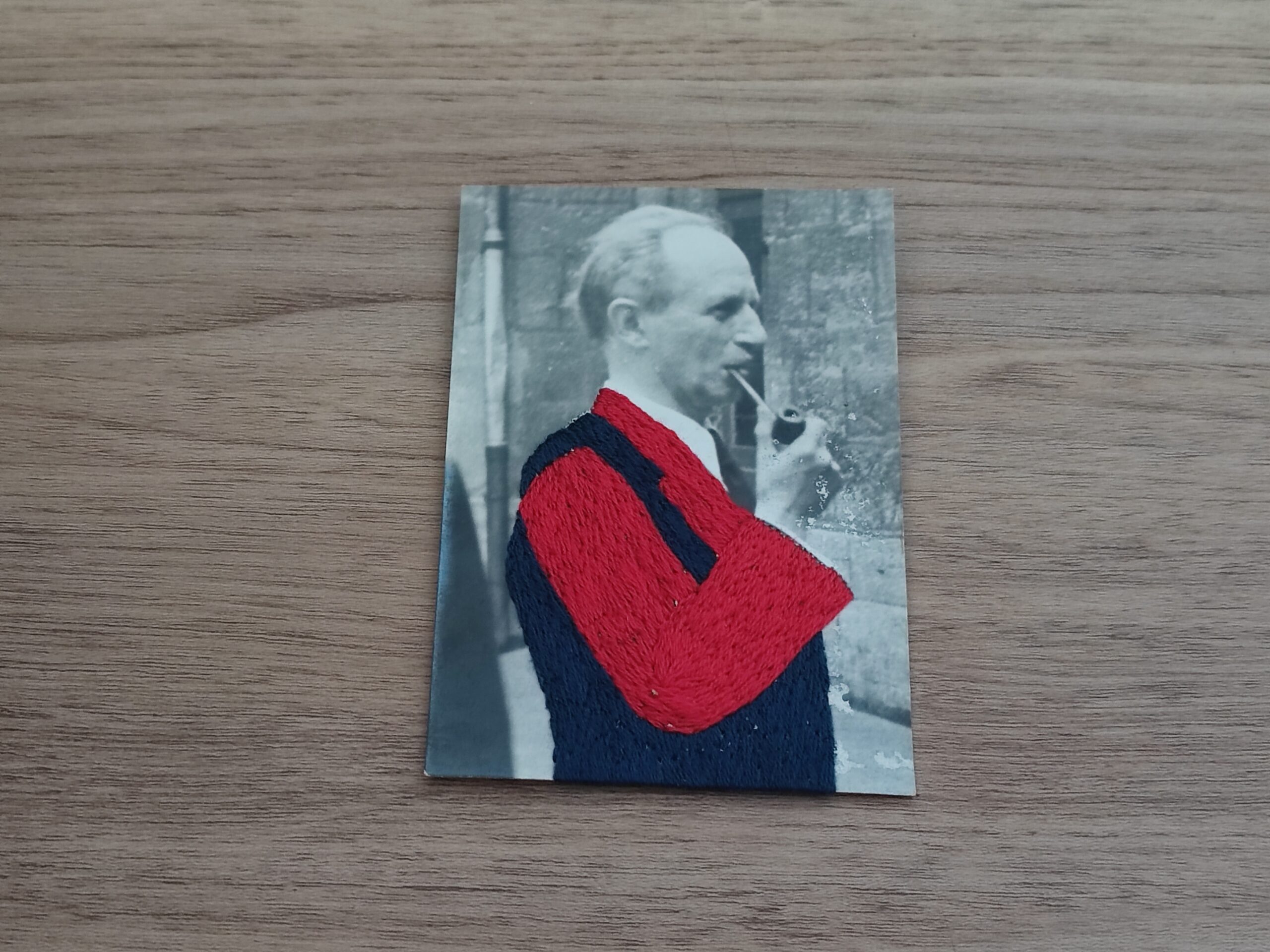 Broderie sur photographie "Monsieur La Pipe"